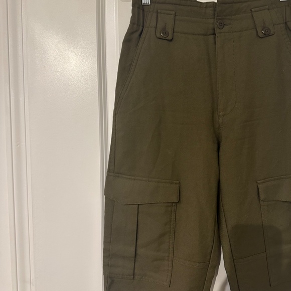 Banana Republic Cargo Pants - Picture 2 of 9